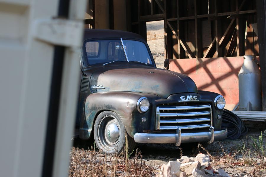 Детали экстерьера GMC Long Bed Derelict by ICON (FC152) 2018 года  (фото 15 из 30)